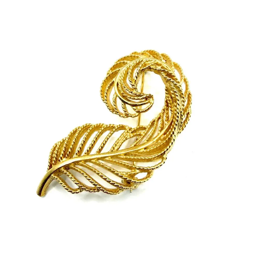 VTG Lisner 1960s - 1970s Vintage Gold Tone Open Weave Feather Plume Leaf Brooch